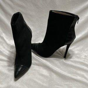 Black heeled boots